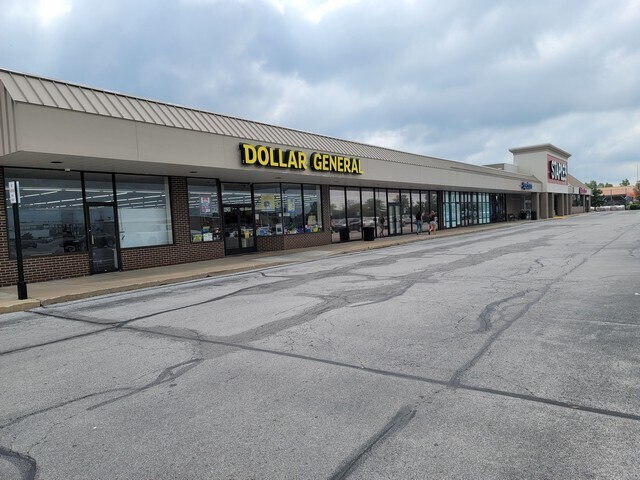 More Photos Of 1107-1125 S Main St, Bowling Green Unknown For Lease