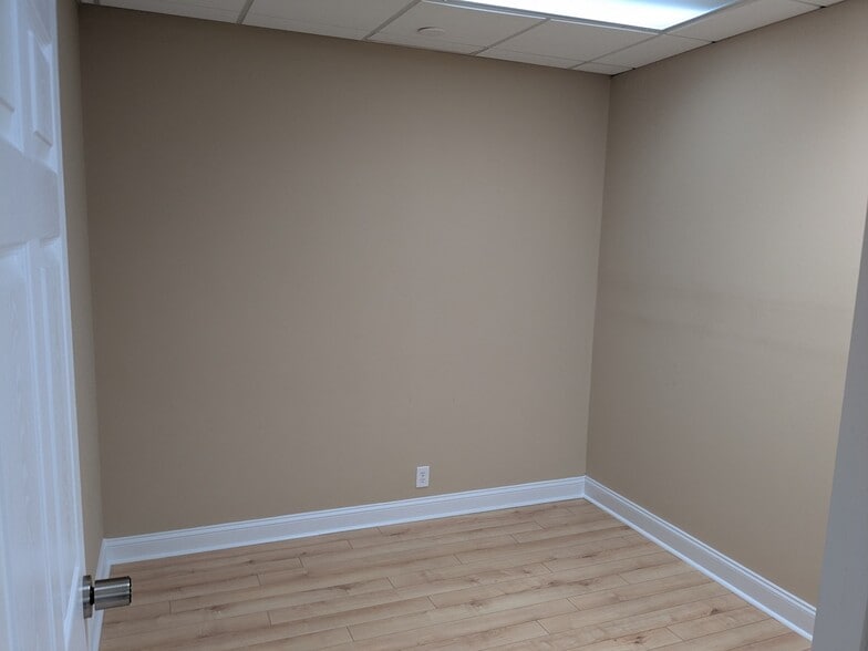 More Photos Of 362 Oakland Ave, Rock Hill Loft Creative Space For Lease