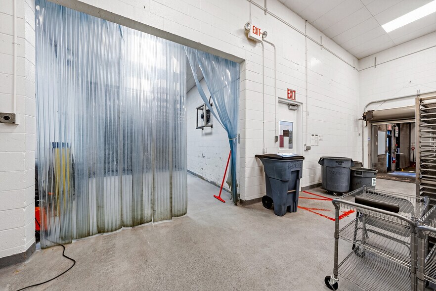 More Photos Of 710 Jefferson Ave, Ashland Light Manufacturing For Lease