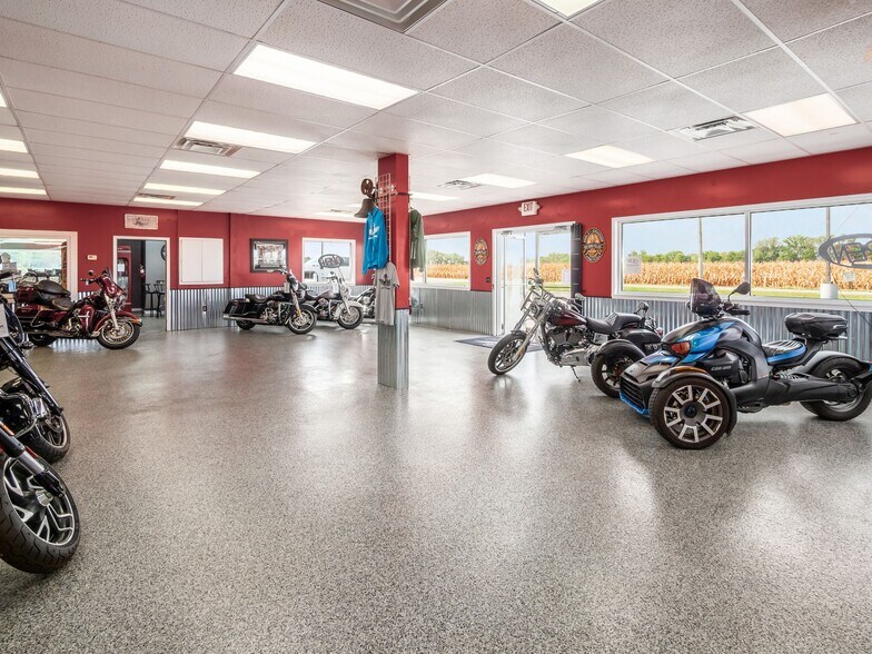 More Photos Of 31 S Ludlow Rd, Urbana Auto Repair For Sale