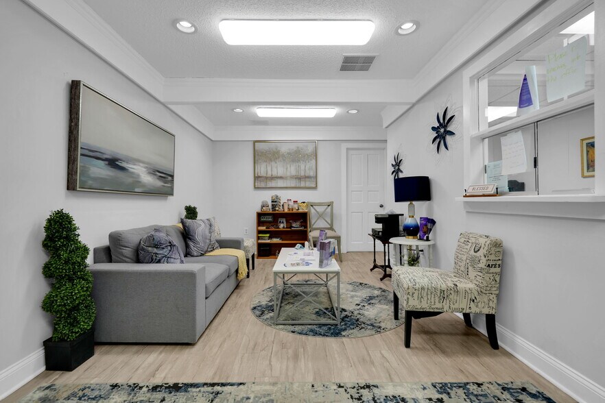 More Photos Of 70 Schanck Rd, Freehold Medical For Lease