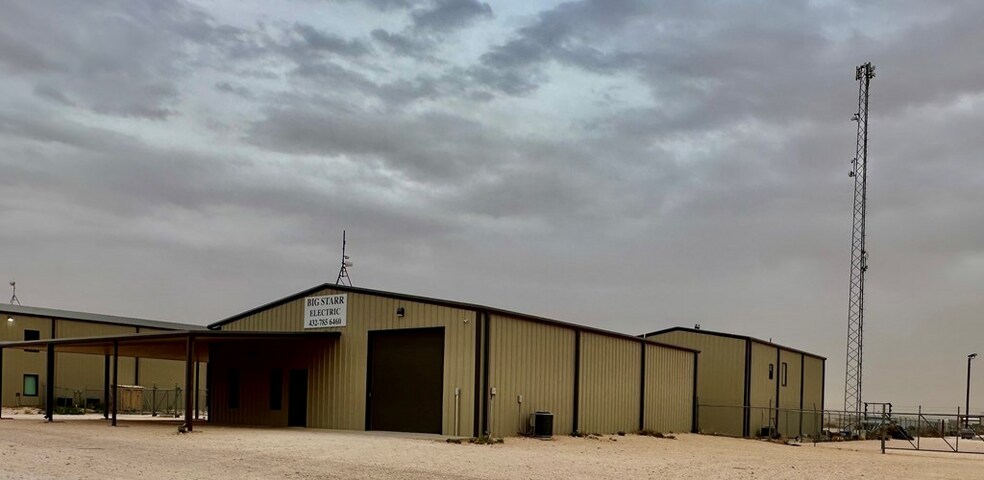 More Photos Of 602 US Highway 385 N, Seminole Flex For Sale