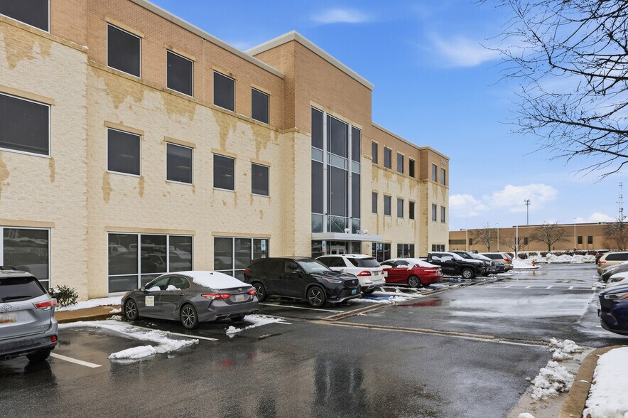 More Photos Of 2925 Lord Baltimore Dr, Windsor Mill Medical For Lease