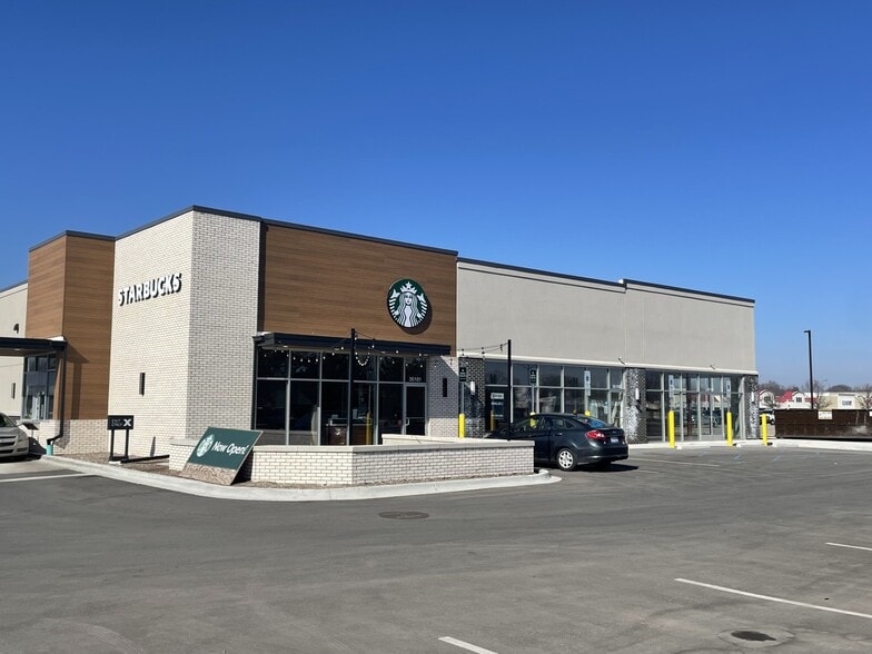 Primary Photo Of 1712 S Garfield Ave, Traverse City Storefront For Lease