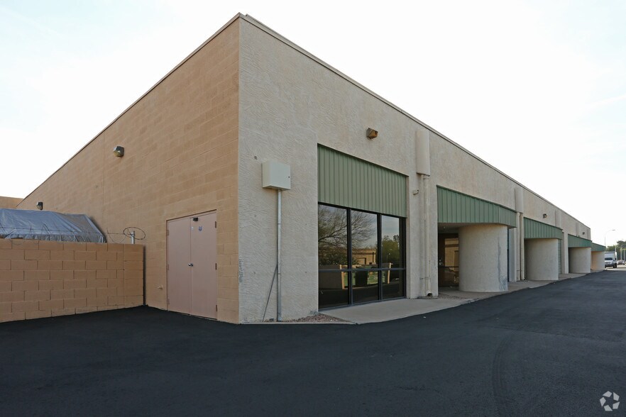 More Photos Of 162 W Boxelder Pl, Chandler Warehouse For Lease