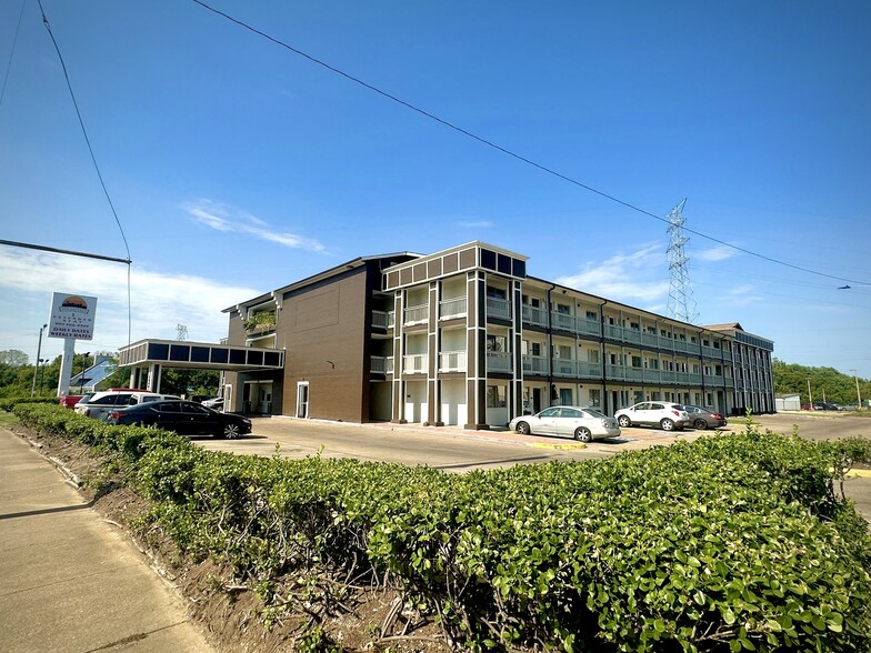 More Photos Of 4300 American Way, Memphis Hospitality For Sale