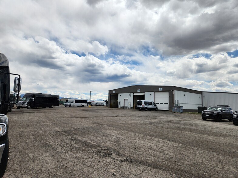 More Photos Of 2870 N Townsend Ave, Montrose Carwash For Sale