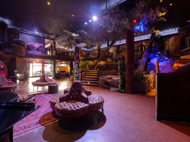 More Photos Of 648-654 S Broadway, Los Angeles General Retail For Lease