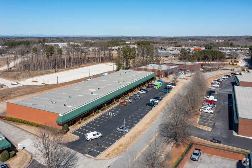 More Photos Of 5012 Bristol Industrial Way, Buford Warehouse For Lease