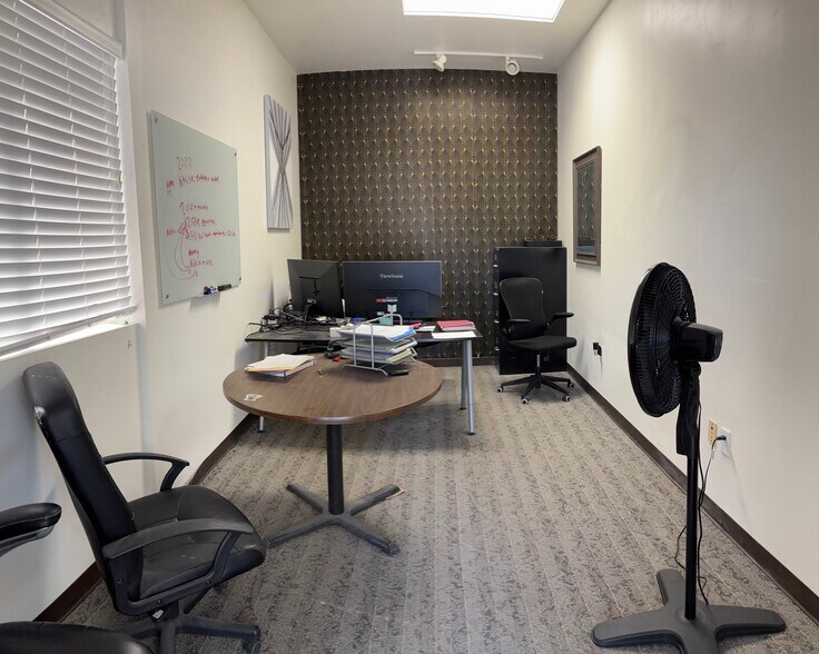 More Photos Of 3530-3560 S Main St, Salt Lake City Showroom For Lease