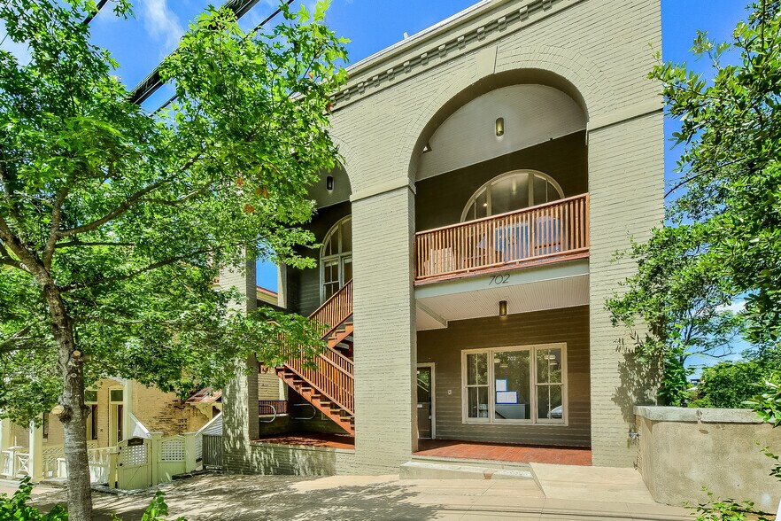 More Photos Of 502 W 7th St, Austin Loft Creative Space For Lease