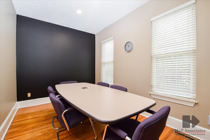 More Photos Of 124 Wells Ave NW, Roanoke Office Residential For Sale