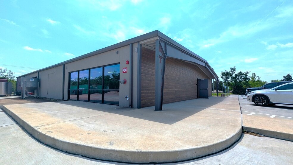 More Photos Of 703 N Highway 78, Wylie Freestanding For Sale