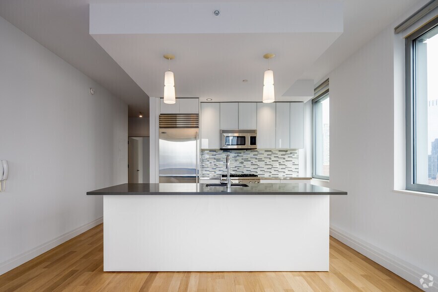 More Photos Of 550 W 54th St, New York Apartments For Lease