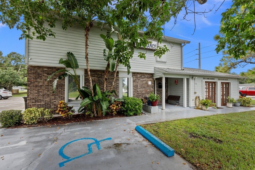 More Photos Of 1514 SE Port St Lucie Blvd, Port Saint Lucie Office Residential For Sale