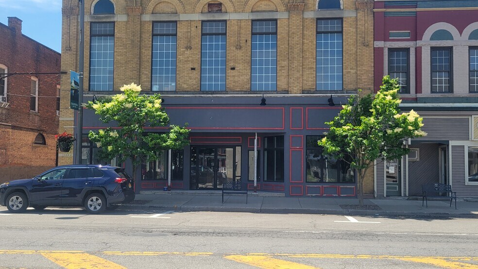 More Photos Of 3156 State St, Caledonia Bowling Alley For Sale