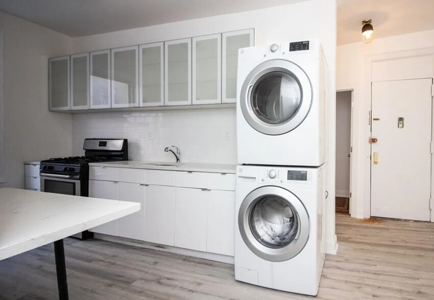 More Photos Of 564 Flatbush Ave, Brooklyn Multifamily For Sale