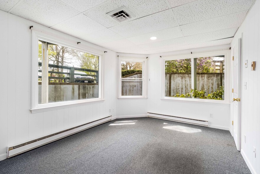 More Photos Of 320 Gifford St, Falmouth Office For Sale