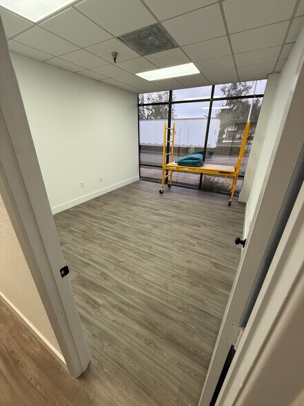 More Photos Of 10784 Satellite Blvd, Orlando Warehouse For Sale