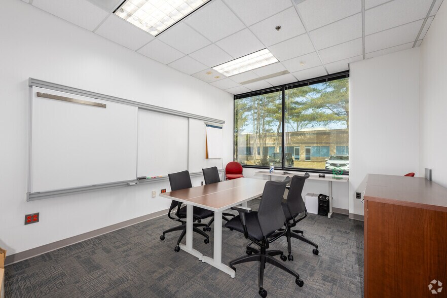 More Photos Of 6304 Woodside Ct, Columbia Office For Lease