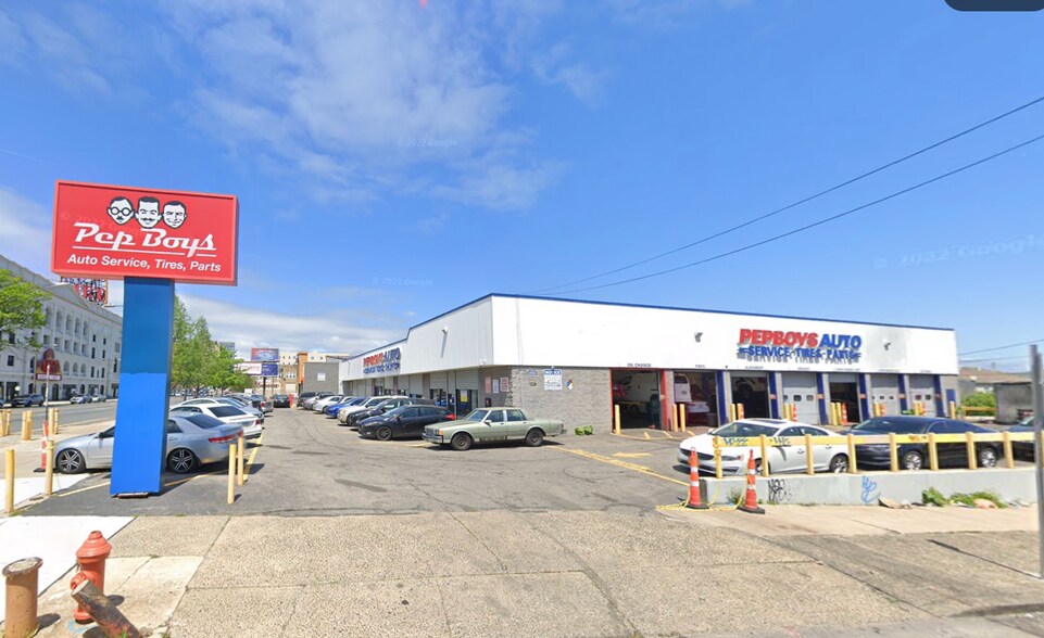 More Photos Of 827 N Broad St, Philadelphia Auto Repair For Lease