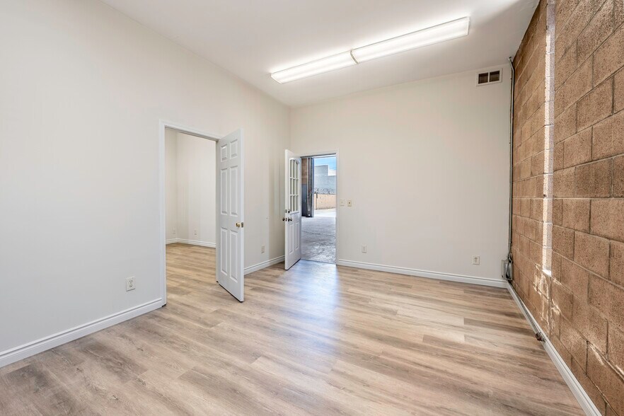 More Photos Of 2500 Lewis Ave, Signal Hill Land For Lease