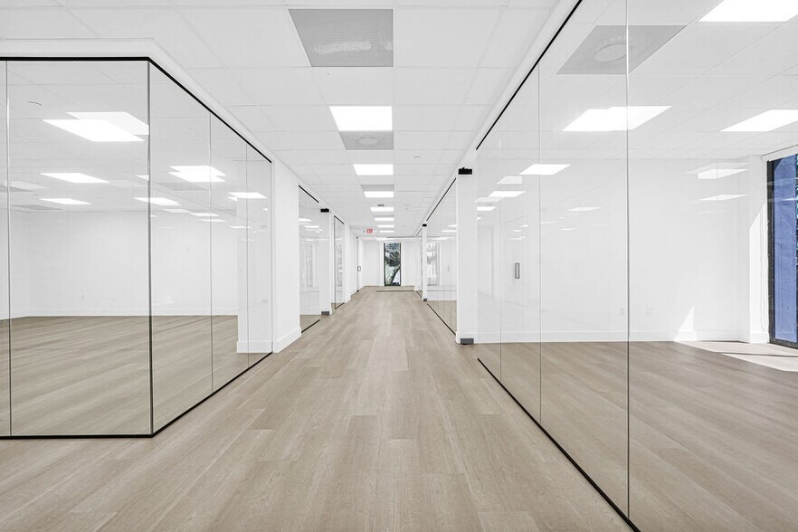 More Photos Of 1110 Brickell Ave, Miami Office For Sale