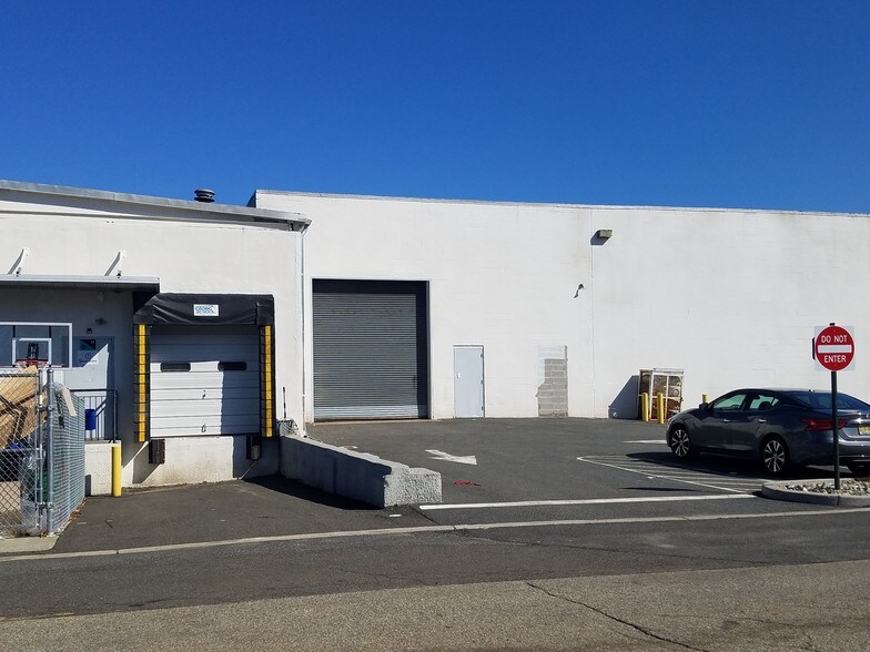More Photos Of 59 Greenwood Ave, Midland Park Warehouse For Lease