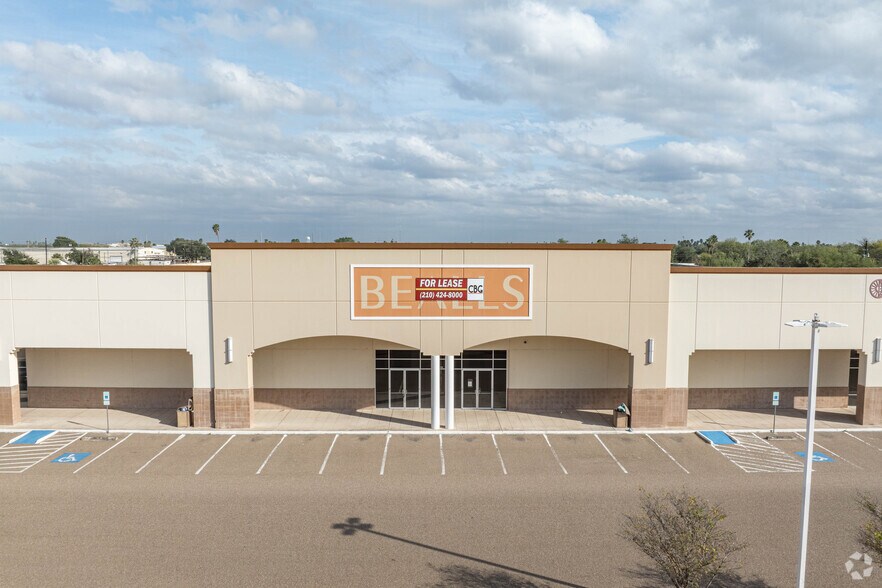 More Photos Of 701 N International Blvd, Hidalgo General Retail For Sale