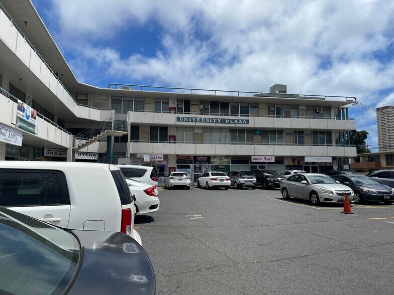 More Photos Of 931 University Ave, Honolulu General Retail For Sale