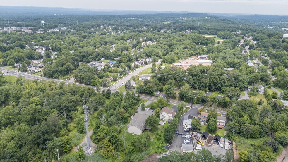 More Photos Of 612 Mount Pleasant Ave, West Orange Veterinarian Kennel For Sale
