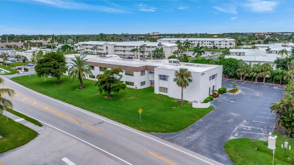 More Photos Of 6719 Winkler Rd, Fort Myers Office For Lease