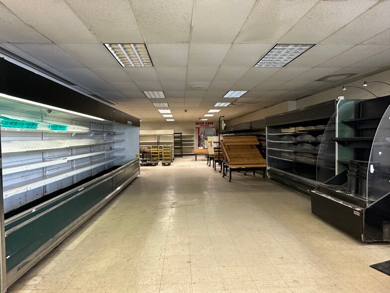 More Photos Of 31 N Main St, Sherburne Supermarket For Sale