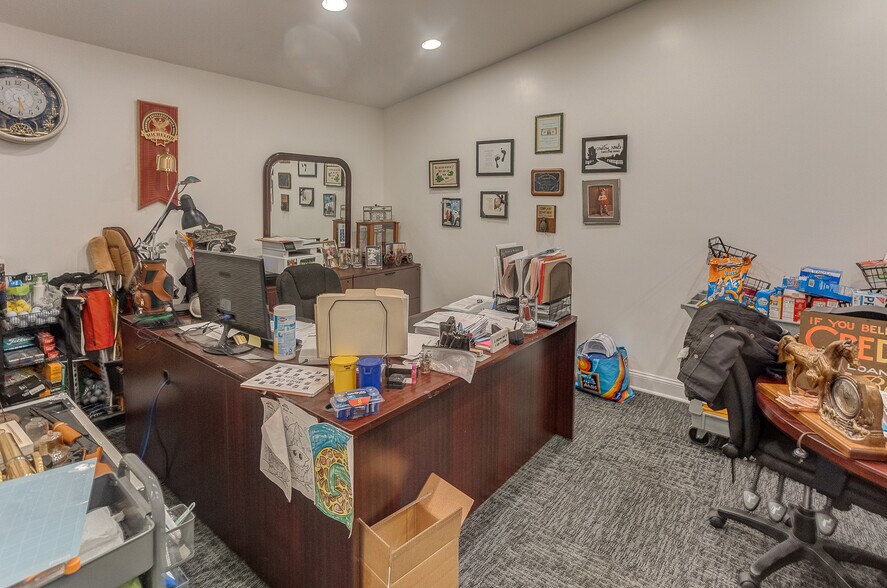 More Photos Of 836 E Highway N, Wentzville Flex For Sale
