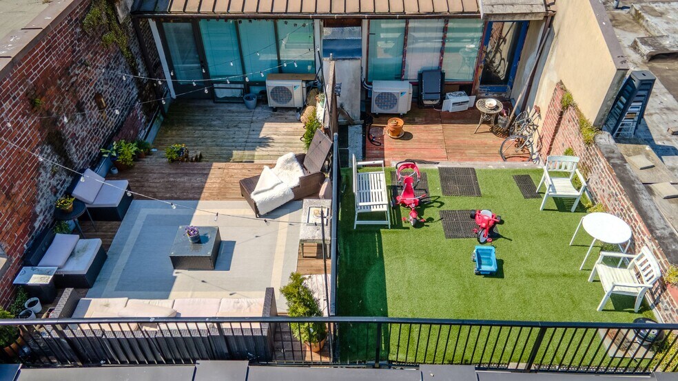 More Photos Of 213 1st Ave S, Seattle Multifamily For Sale