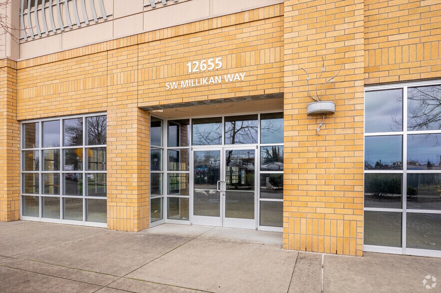More Photos Of 12655 SW Millikan Way, Beaverton Parking Garage For Lease