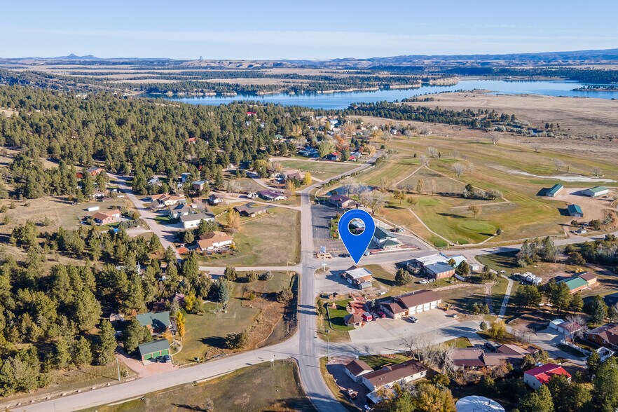 More Photos Of 2 Hays Blvd, Pine Haven Restaurant For Sale