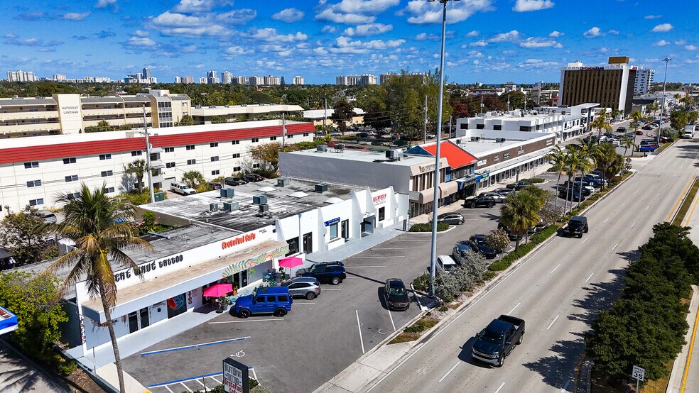 More Photos Of 2633 E Commercial Blvd, Fort Lauderdale Storefront For Sale