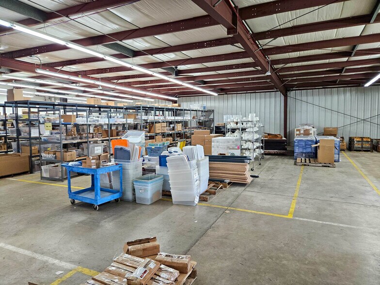 More Photos Of 525 Jefferson St, Fort Atkinson Manufacturing For Sale