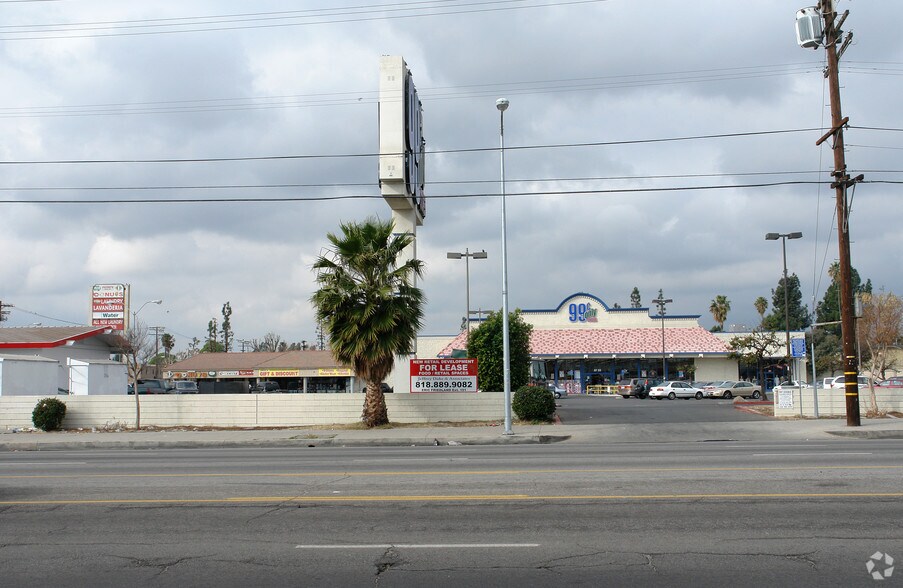More Photos Of 8723 Sepulveda Blvd, North Hills General Retail For Lease