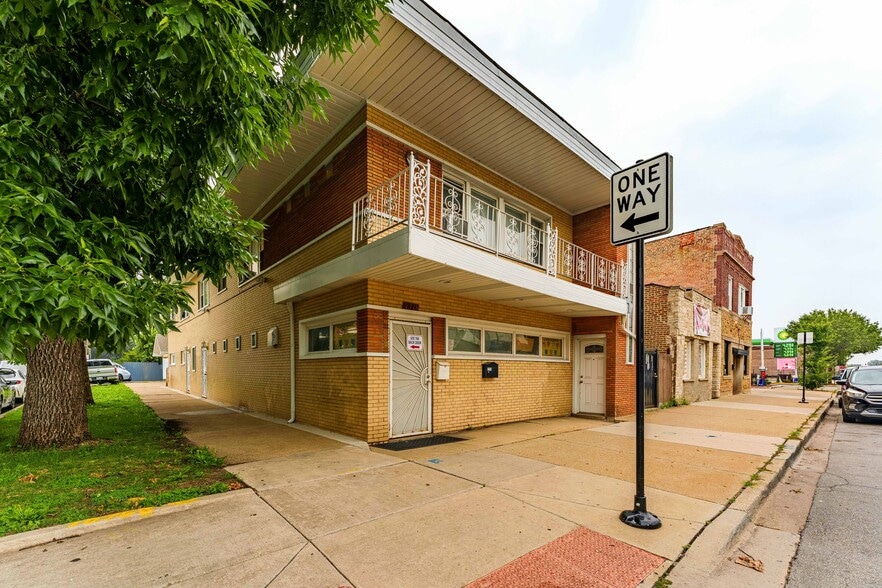 More Photos Of 2724 W 51st St, Chicago Storefront Retail Residential For Sale