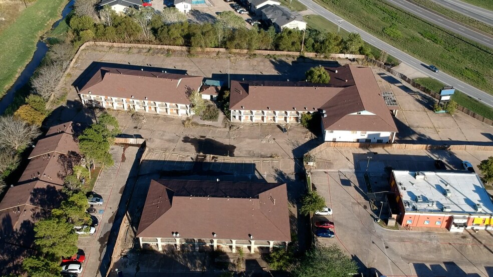 More Photos Of 1216 Interstate Highway 30, Greenville Hotel For Sale