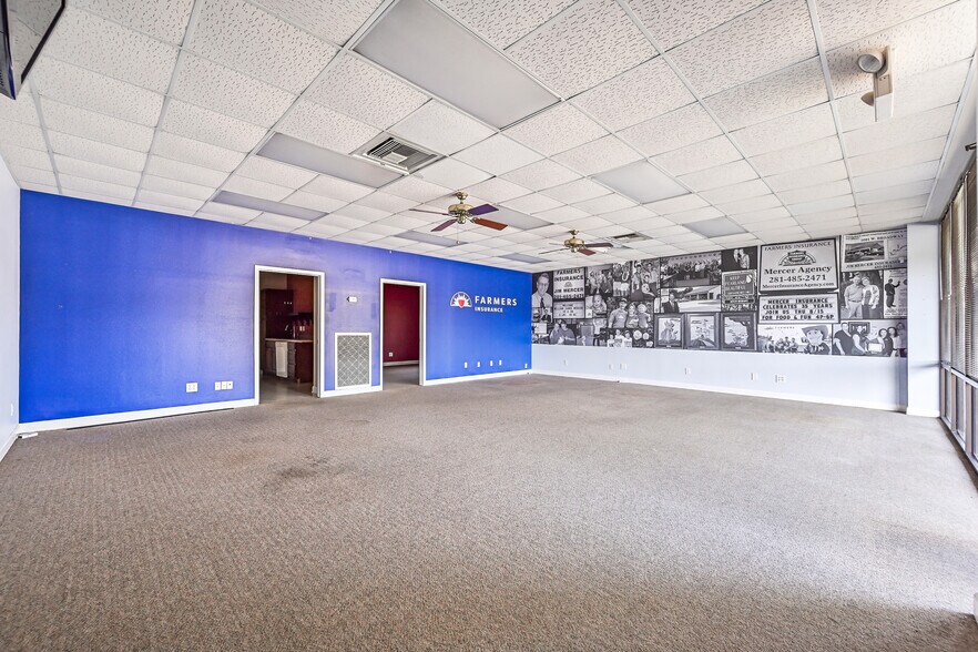 More Photos Of 5001 Broadway St, Pearland Office For Lease