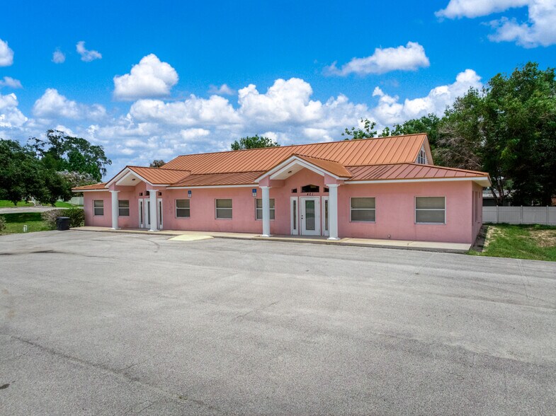Primary Photo Of 401 W Interlake Blvd, Lake Placid Office For Sale