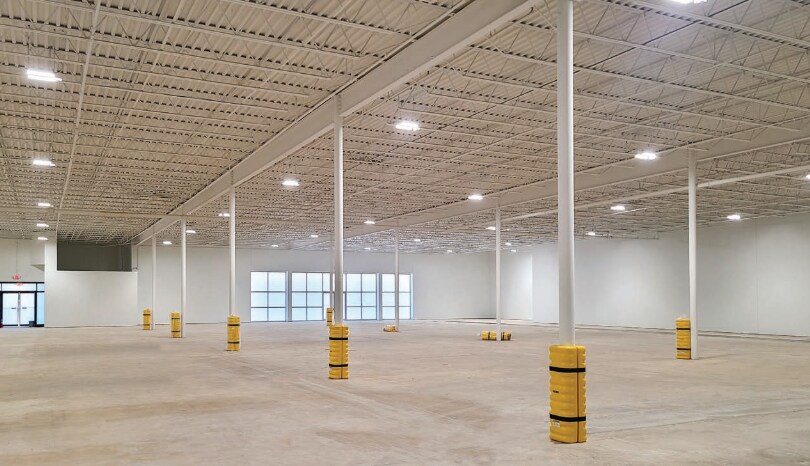 More Photos Of 1475 Upper Valley Pike, Springfield Light Distribution For Lease