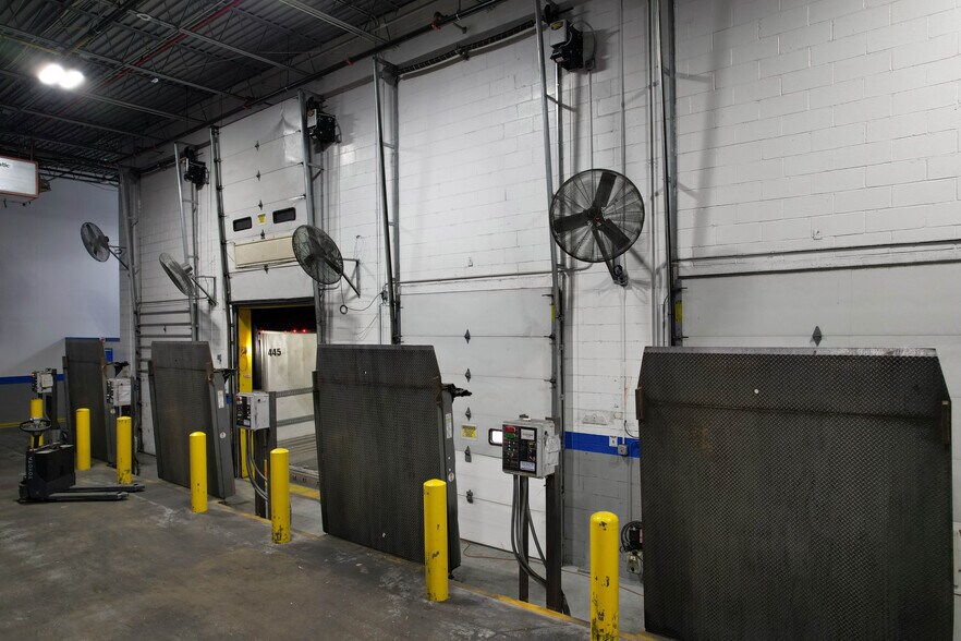 More Photos Of 17-09 Zink Pl, Fair Lawn Manufacturing For Lease