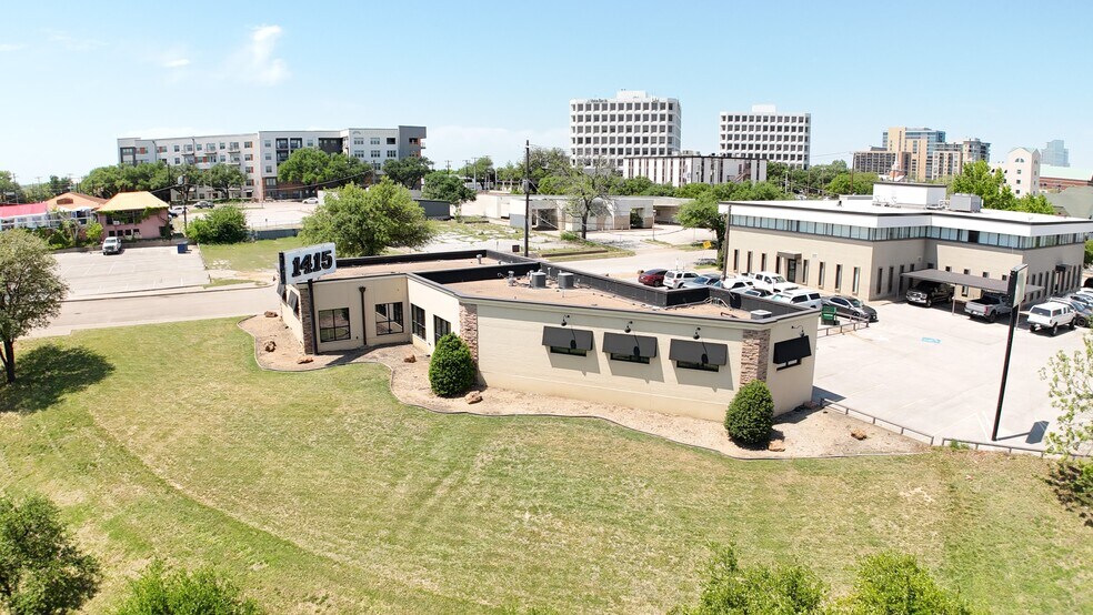 Primary Photo Of 1415 Ballinger St, Fort Worth Office For Sale