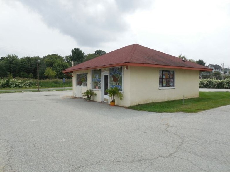 More Photos Of 269 US Highway 206, Sandyston Storefront Retail Residential For Lease