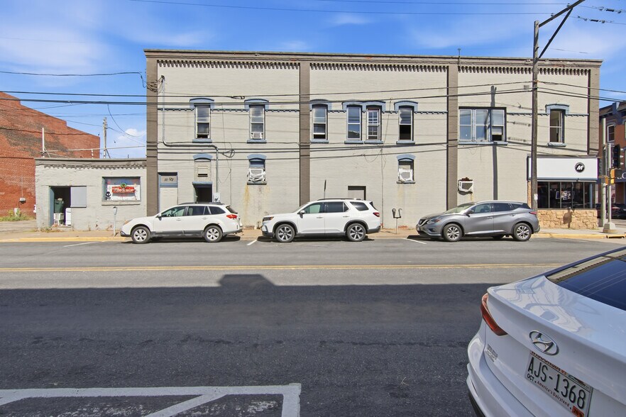 More Photos Of 545 S Broadway St, Menomonie Storefront Retail Residential For Sale