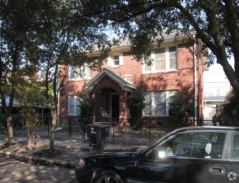 Primary Photo Of 4123 Lamar St, Houston Apartments For Sale